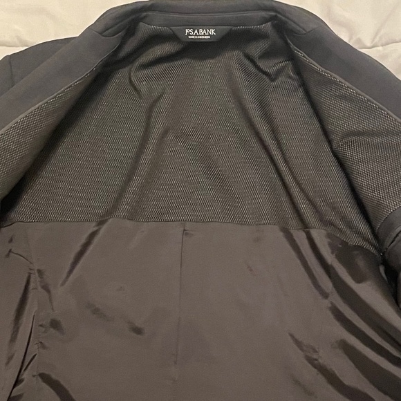 Suit - Picture 6 of 9